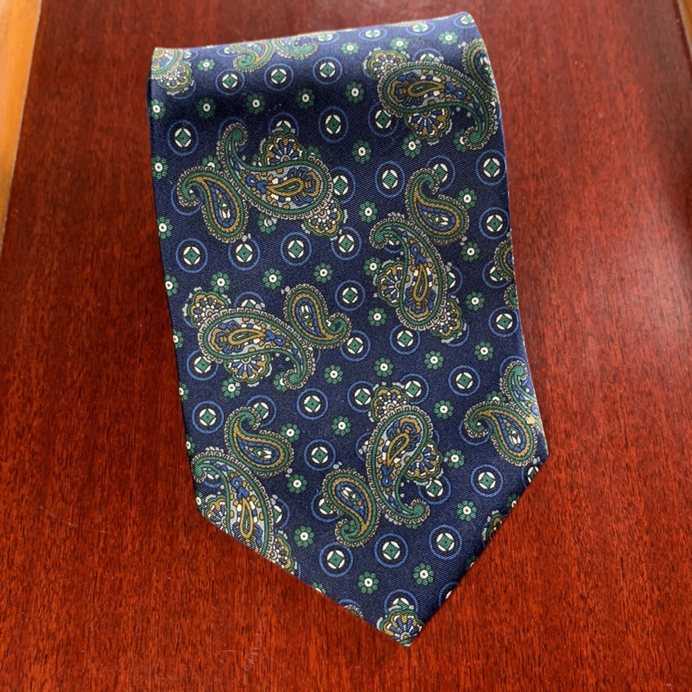 Madison Avenue 100% Silk Tie